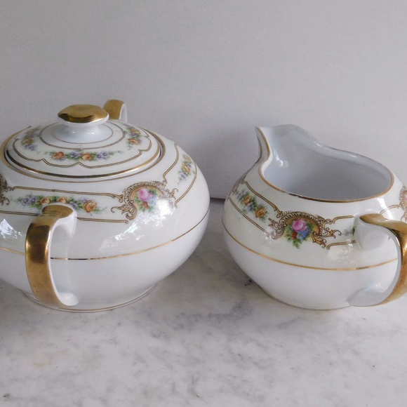 Black Knight Porcelain Cream and Sugar Set - Picture 8 of 9